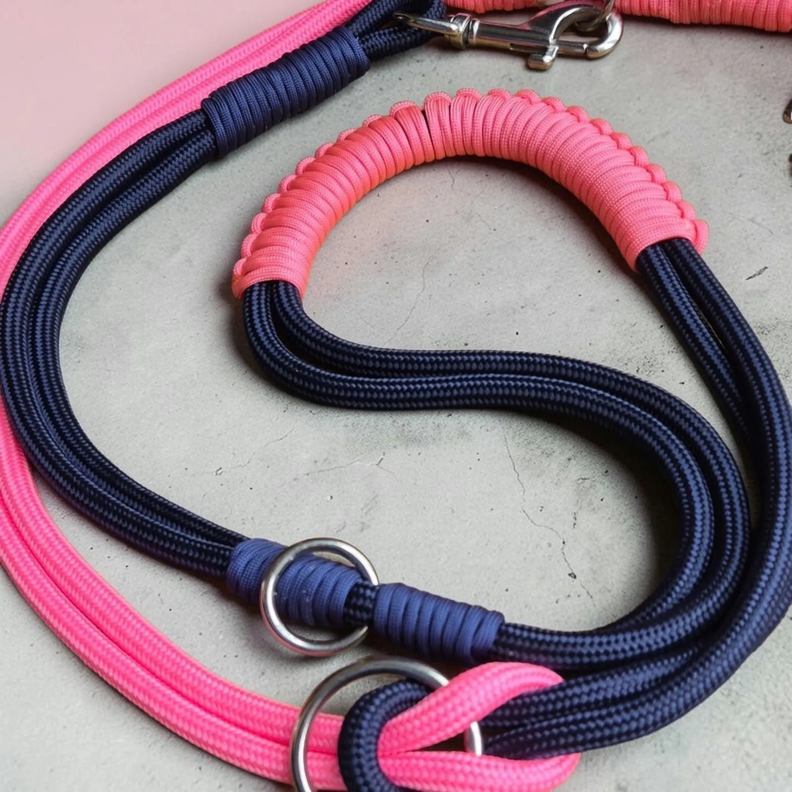 Navy rope lead and slip collar set finished with neon pink rope and a braided handle