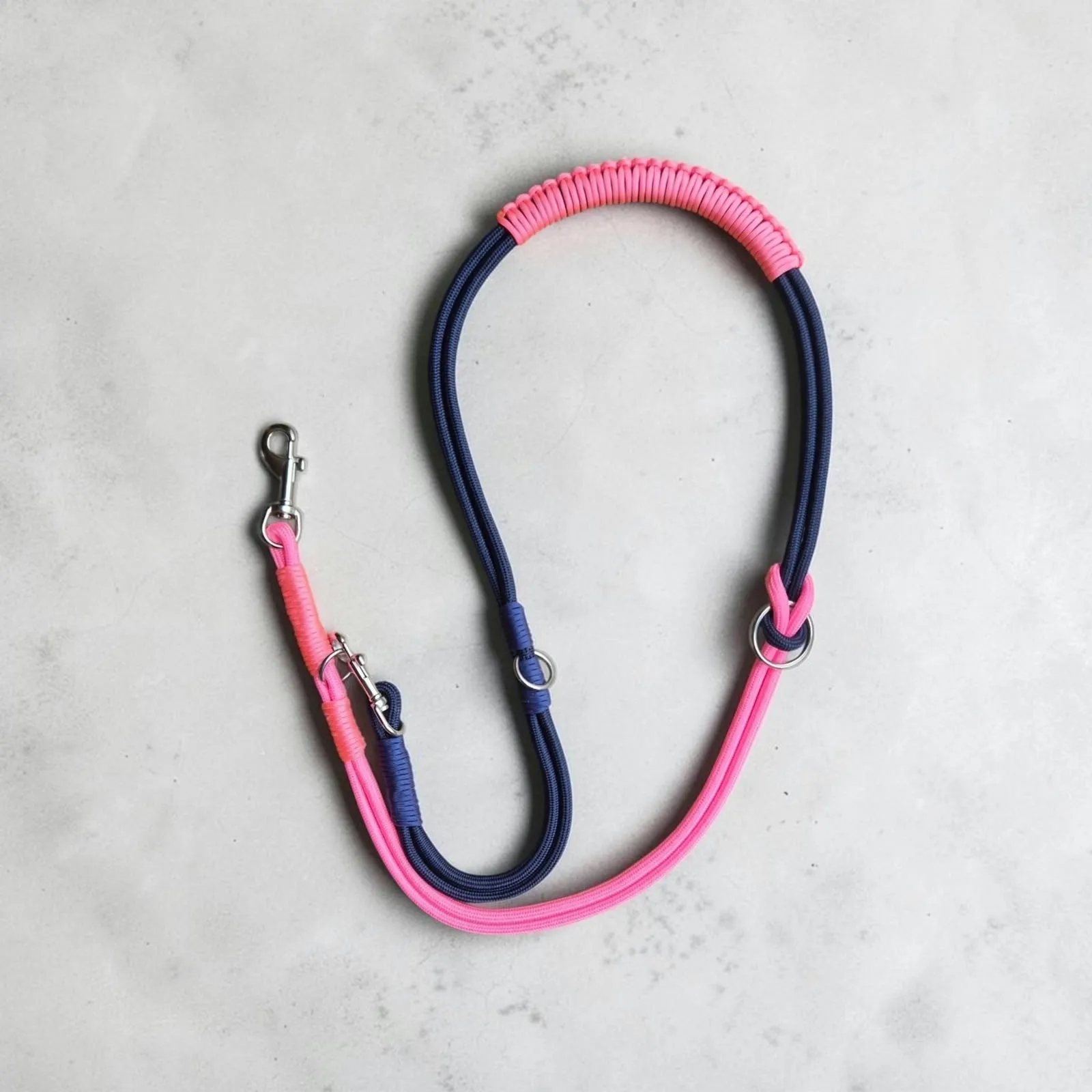 Navy rope lead finished with bright pink whipping